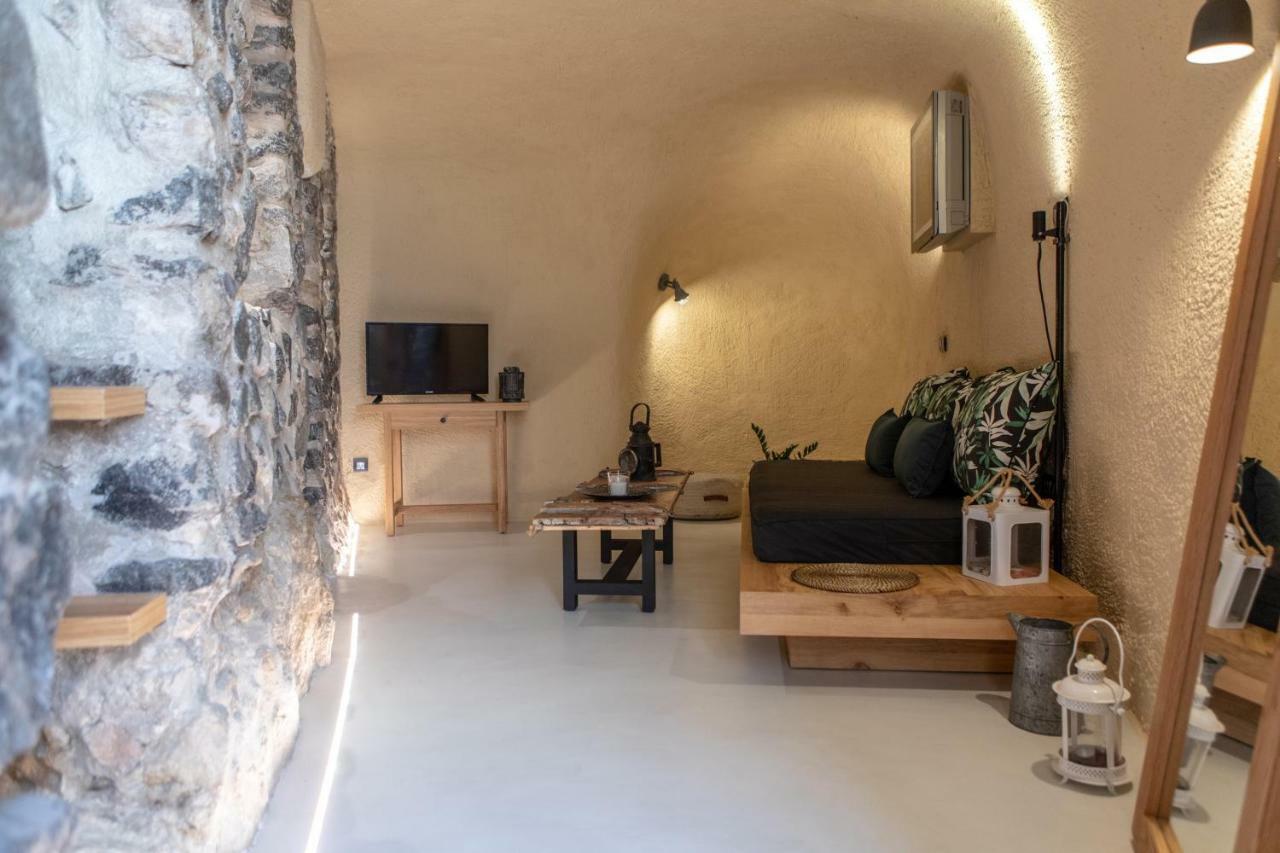 Nalas Suites Emporio  Esterno foto