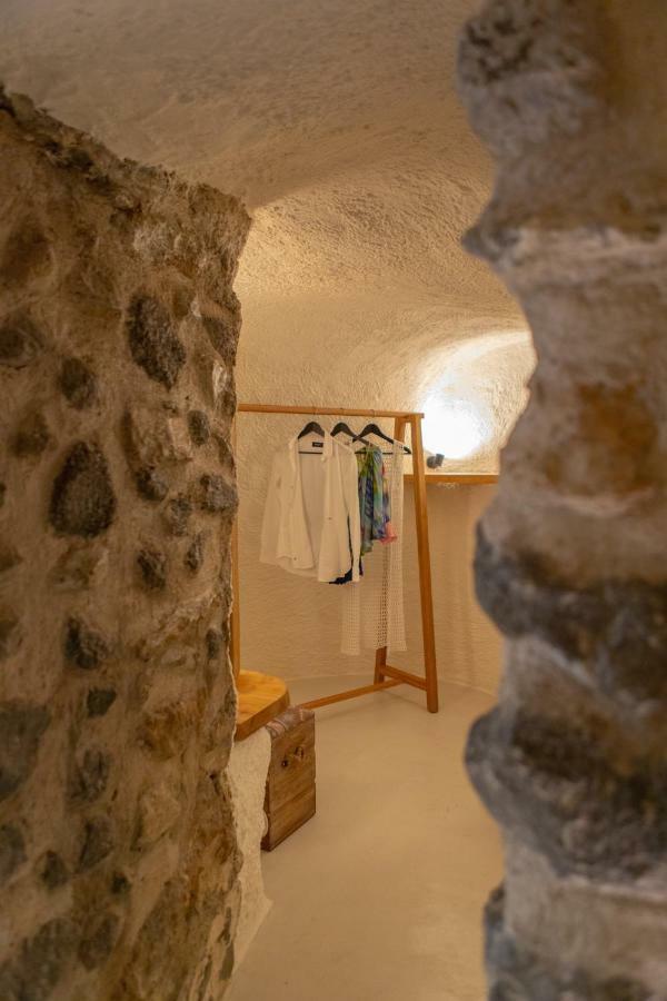 Nalas Suites Emporio  Esterno foto